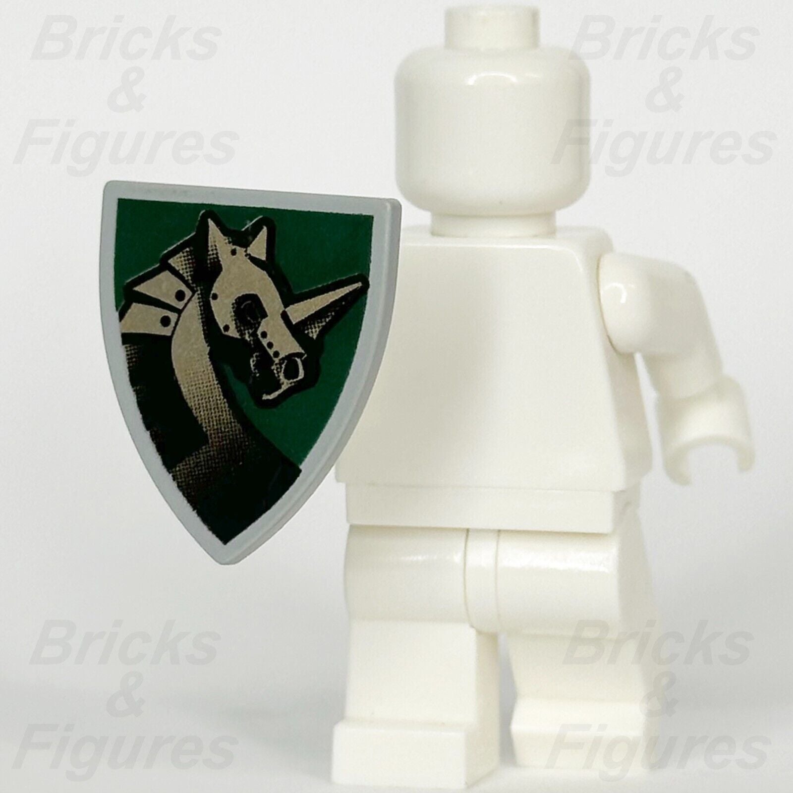 LEGO Castle Shield Minifigure Weapon Part Gold Armoured Horse on Green 8813 8821 - Bricks & Figures